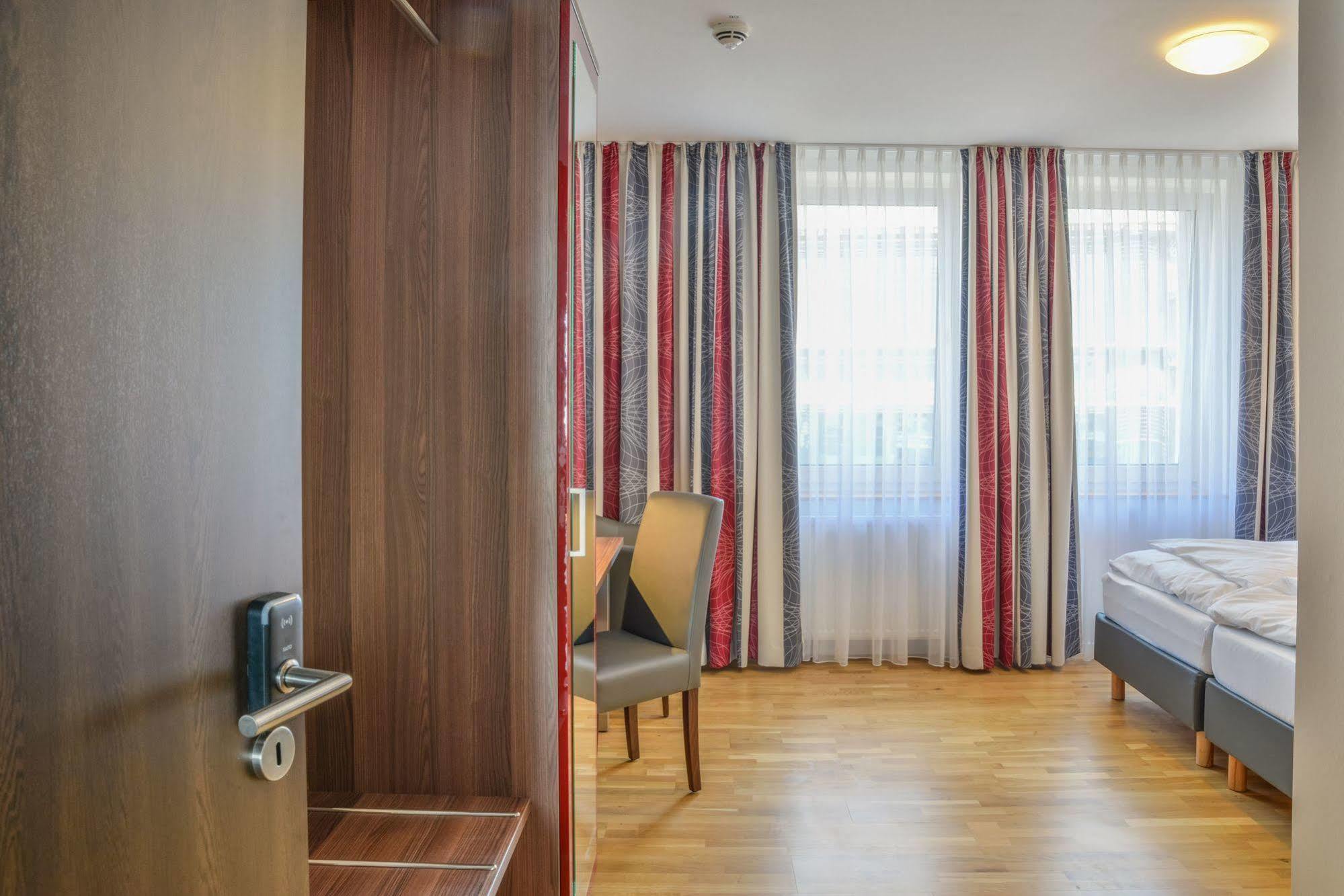 City Hotel Wetzlar Ngoại thất bức ảnh